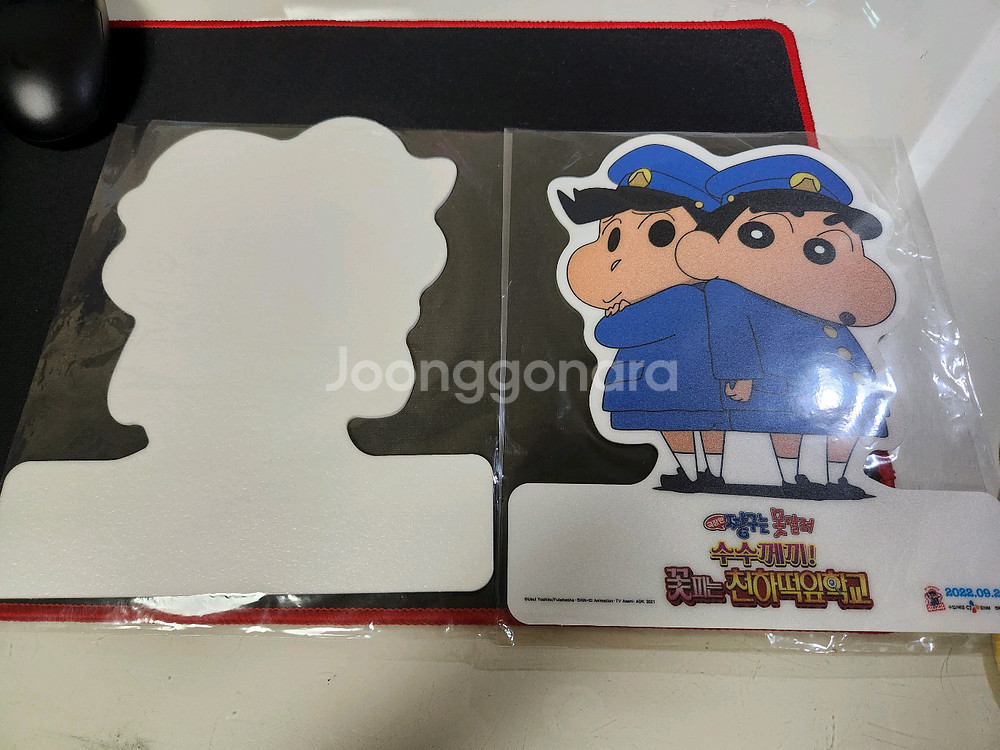 짱구는 못말려 극장판 - 수수께끼 꽃피는 천하떡잎학교 마우스패드 판매합니다--0