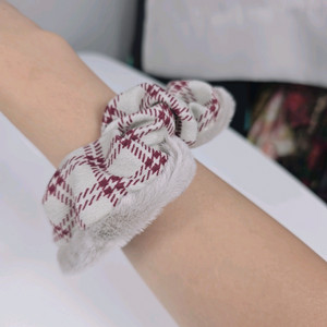 [새상품] 밍크털 체크 퍼 털실 슈슈 머리끈 곱창끈