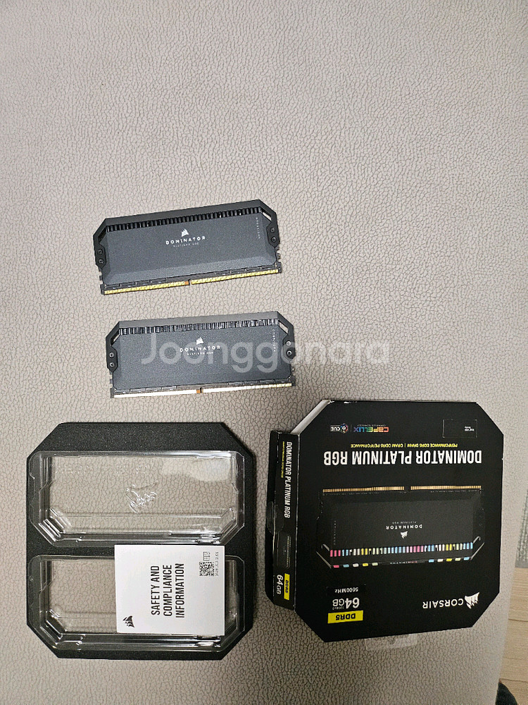 CORSAIR DDR5-5600 CL40 Dominator Platinum RGB 블랙 64GB(32Gx2)--2