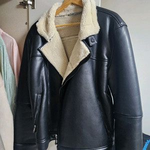 자라 가죽 무스탕 자켓