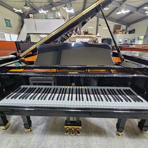 영창그랜드피아노 C-185BP