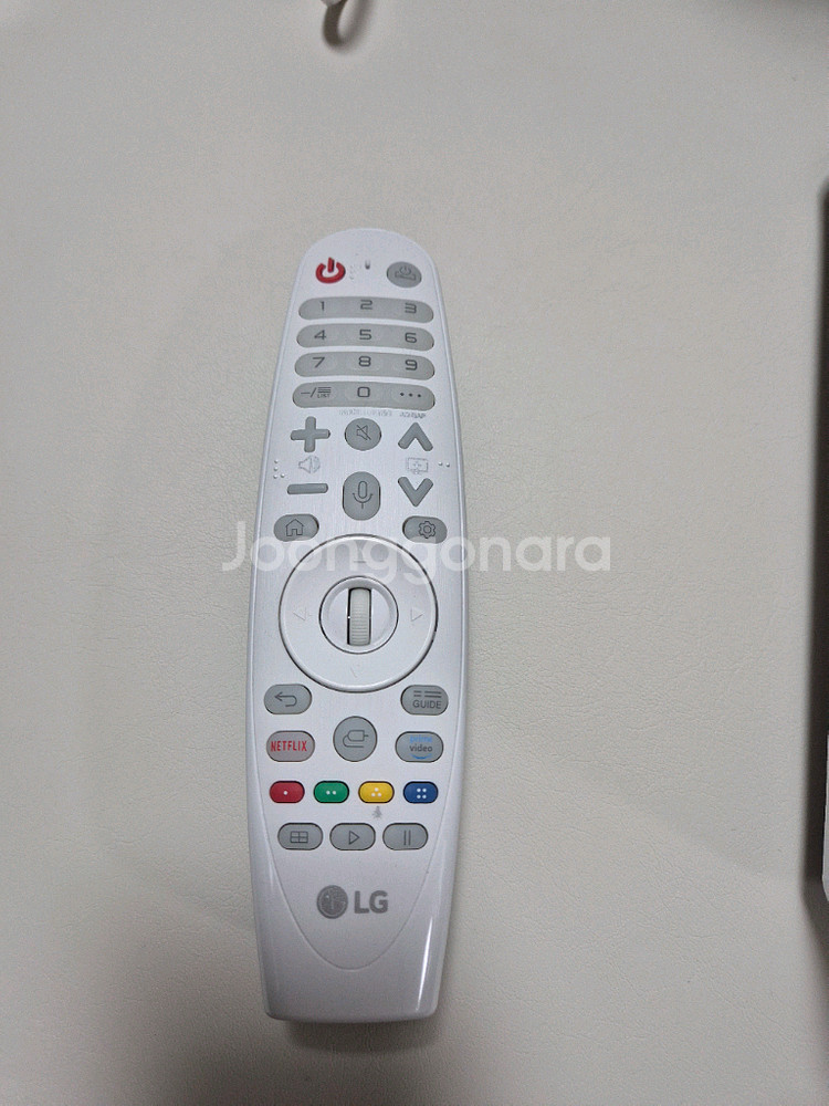 LG 4K 시네빔 빔프로젝터 HU70LA 팝니다--3