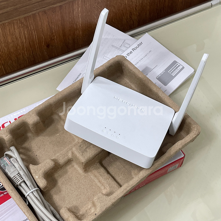 화이트 컬러 유무선 공유기 (풀박스)--2