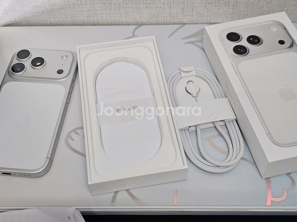 아이폰17프로 256GB 실버 자급제 풀박스--1