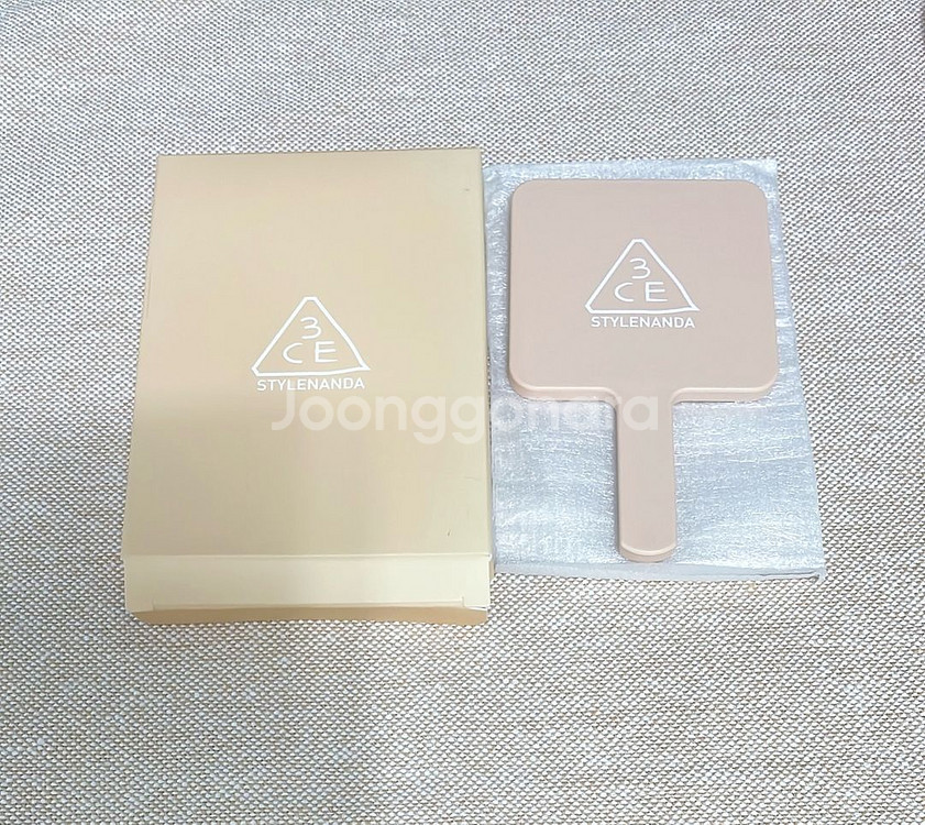 새상품:)3CE 손거울--1