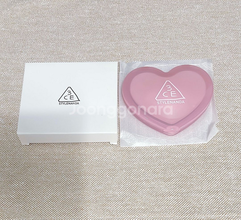 새상품:)3CE 손거울--2