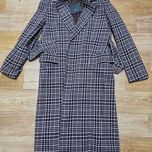 체크 셋업 롱코트와 스커트