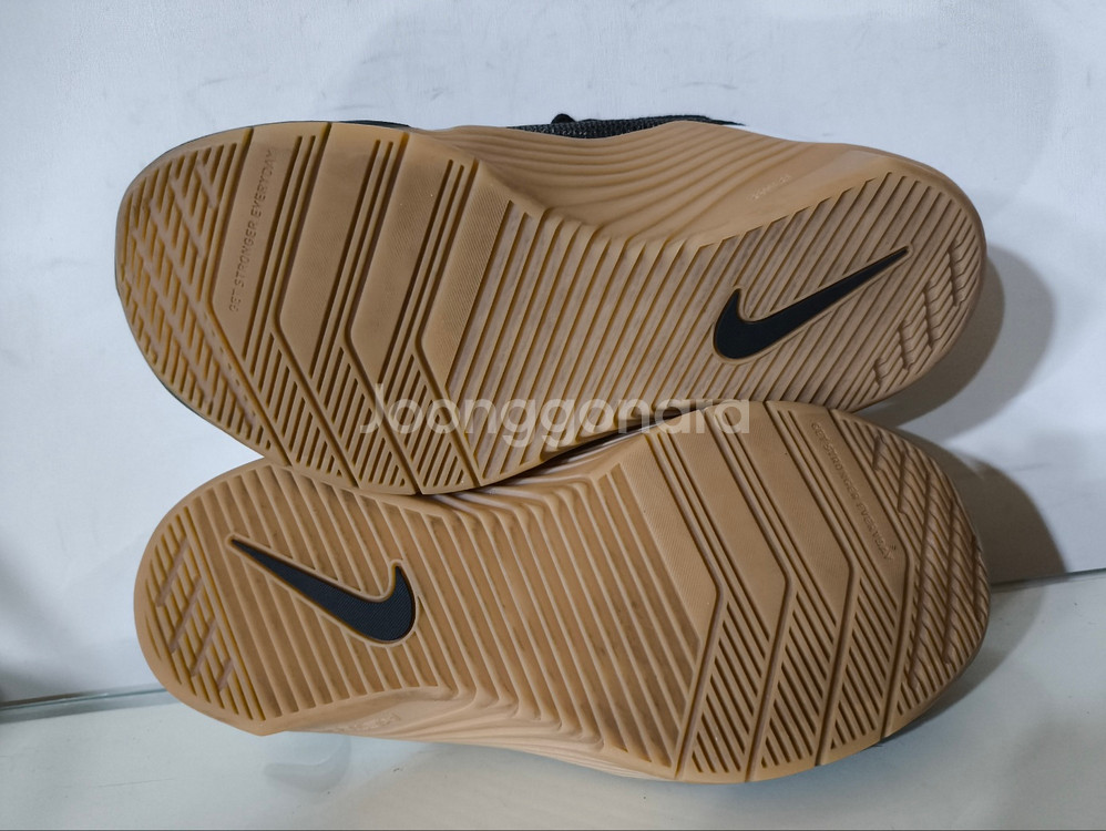 235mm 나이키 메트콘5 블랙검 트레이닝화 크로스핏--8