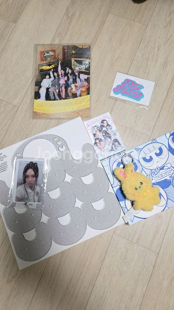 뉴진스 getup 앨범 3종 + 버니니 키링 + 포스터--0