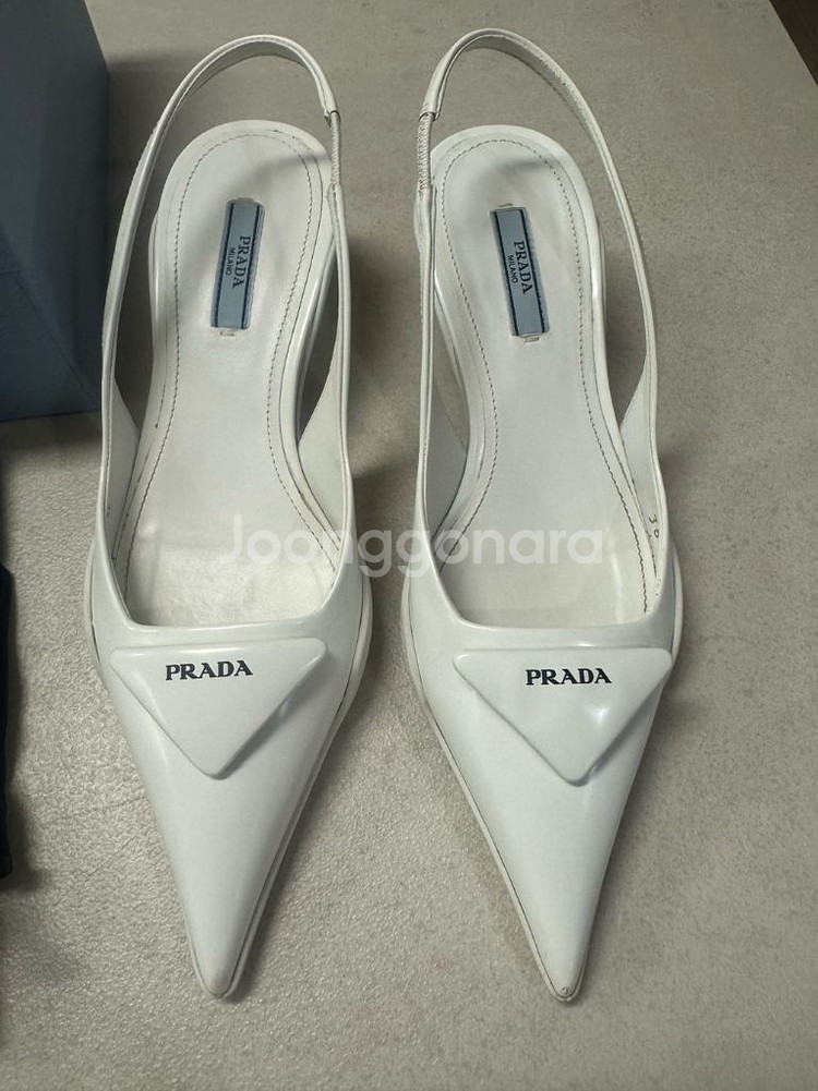 프라다 브러시드 가죽 슬링백 힐 36.5정품--1