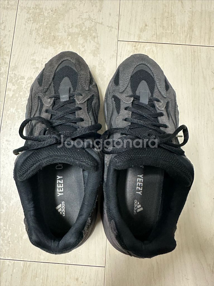 아디다스 이지부스트 700 반타 260--0