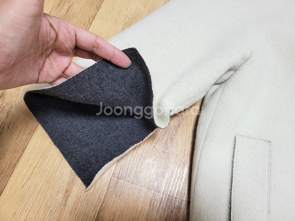 발렌시아(VALENCIA) 밍크넥 포인트 울코트 55-66 새상품--3