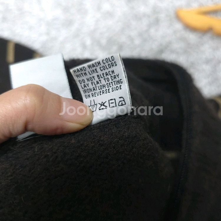 Armani Exchange 남성 울 반집업 니트 M--6