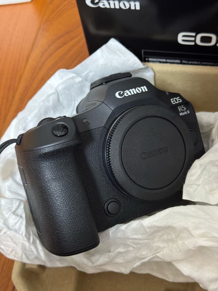 캐논 EOS R5 Mark2미러리스 카메라 테스트컷 제품 이미지