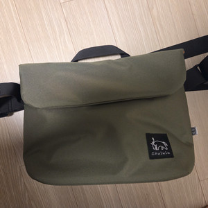 츄루루 리뉴 플랩 숄더백 M 최마태가방 올리브