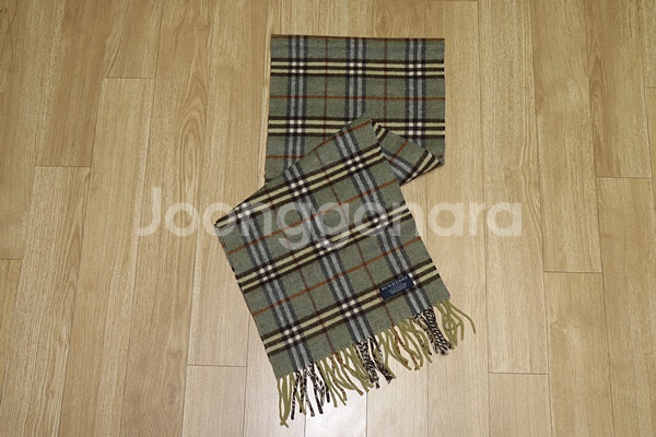 (머플러) 852. 버버리/카키색체크 캐시미어머플러--1