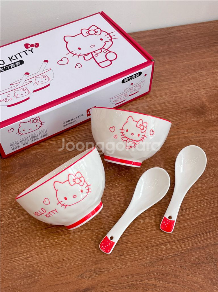 헬로키티 정품 밥그릇2개 +숟가락2개 선물 세트 새상품--3