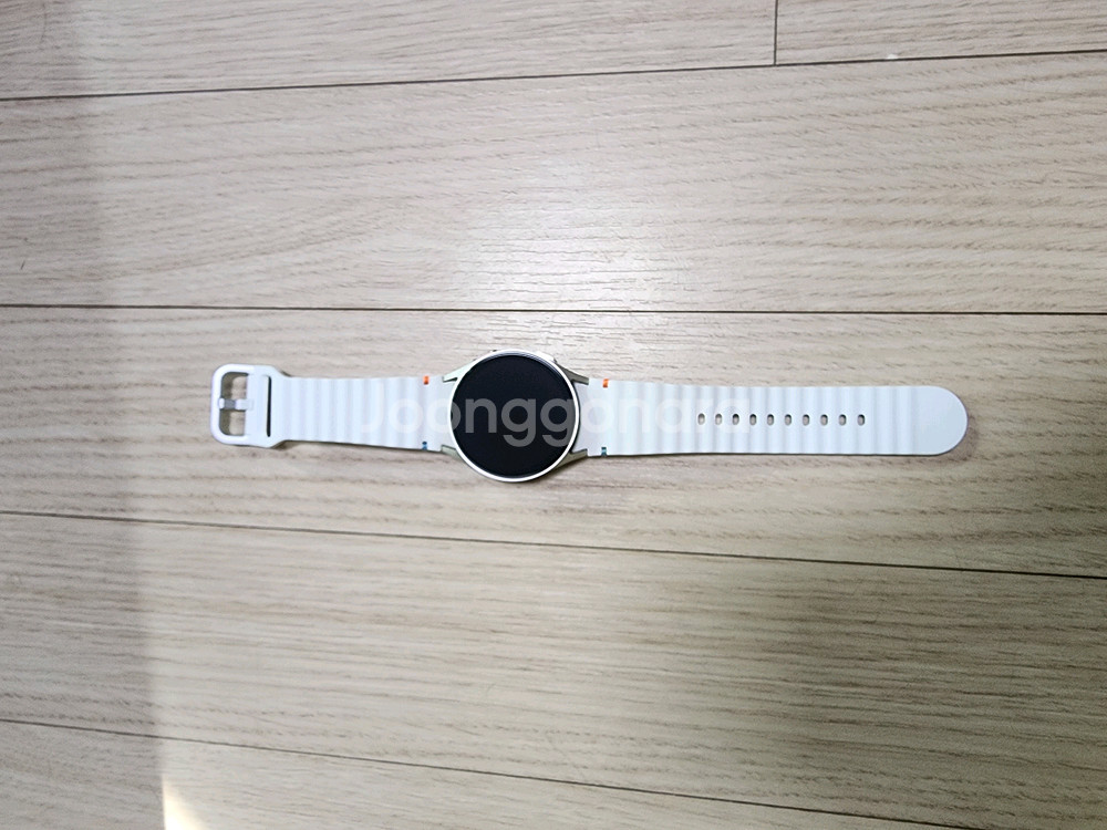 갤럭시워치7 LTE 크림 40mm--2