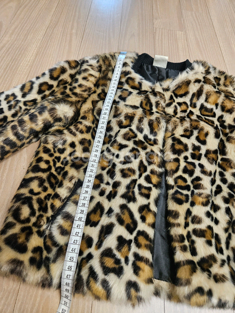 ZARA Kids 레오파드 퍼 자켓 122--3