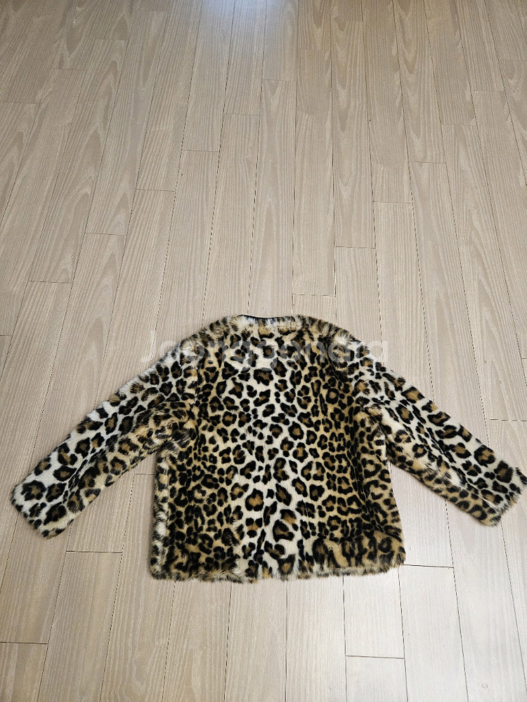 ZARA Kids 레오파드 퍼 자켓 122--4