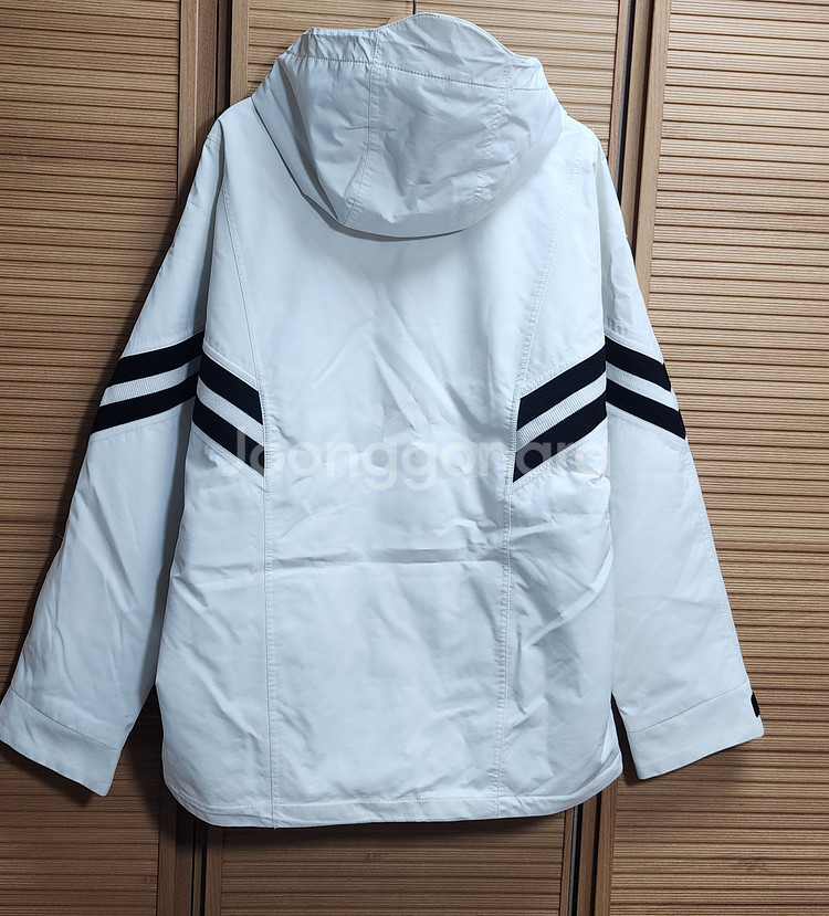 오비오 보드복 자켓 - 화이트/블랙라인 L사이즈--2