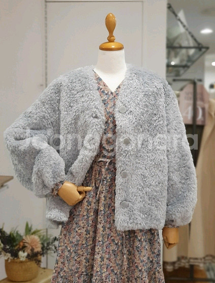 써스데이아일랜드 퍼 자켓--1