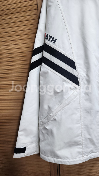 오비오 보드복 자켓 - 화이트/블랙라인 L사이즈--3