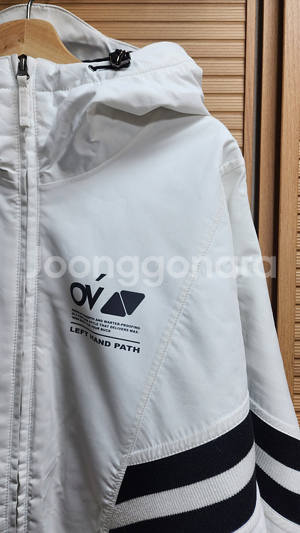 오비오 보드복 자켓 - 화이트/블랙라인 L사이즈--4