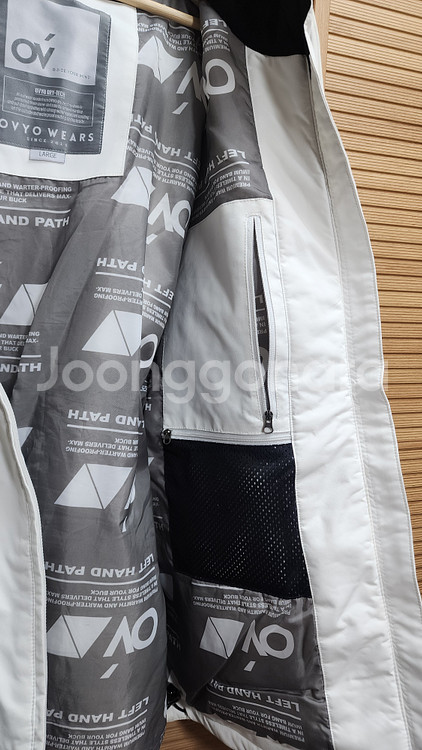 오비오 보드복 자켓 - 화이트/블랙라인 L사이즈--6