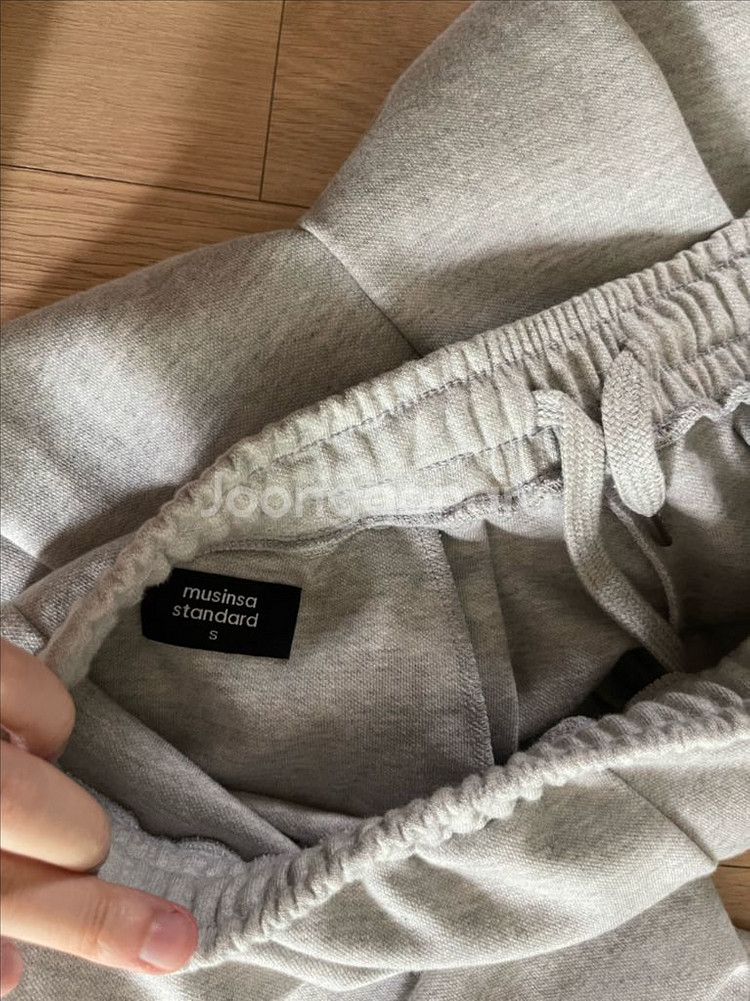 무신사스탠다드 투턱와이드 라운지 스웨트팬츠--1