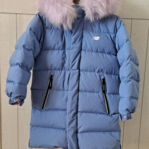 뉴발란스키즈 130 리버시블 구스여아 롱패딩 130사이즈