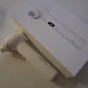 메디큐브 에이지알 울트라튠 팝니다