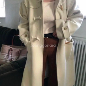 크림 아이보리 떡볶이 후드코트