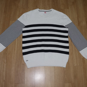 (95) 1237. 라코스테/화이트네이비 맨투맨