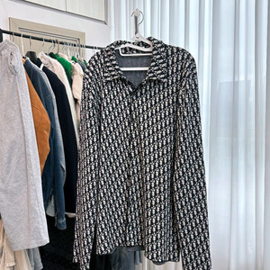 디올 오블리크 니트셔츠 xl사이즈