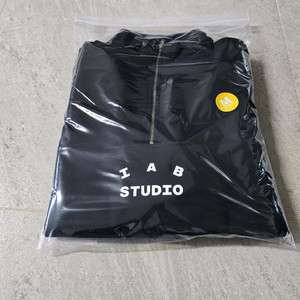 아이앱스튜디오 하프집업 블랙 M