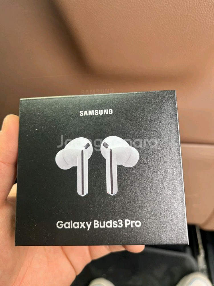 갤럭시 버즈3프로 화이트 미개봉 판매합니다.--0