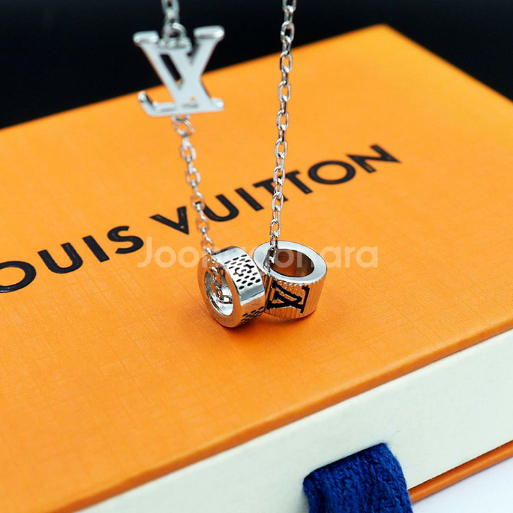 루이비통 모노그램 팬던트 목걸이--1