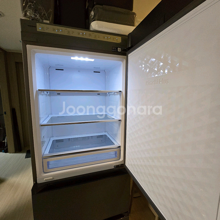 삼성 비스포크 김치플러스 냉장고 3도어 313L--4
