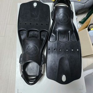 Deep6 Eddy Flippers 오리발 (텍라인 라이트 제트핀 류)