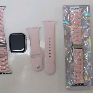 애플워치 9 45mm A급 배터리 96% 팝니다