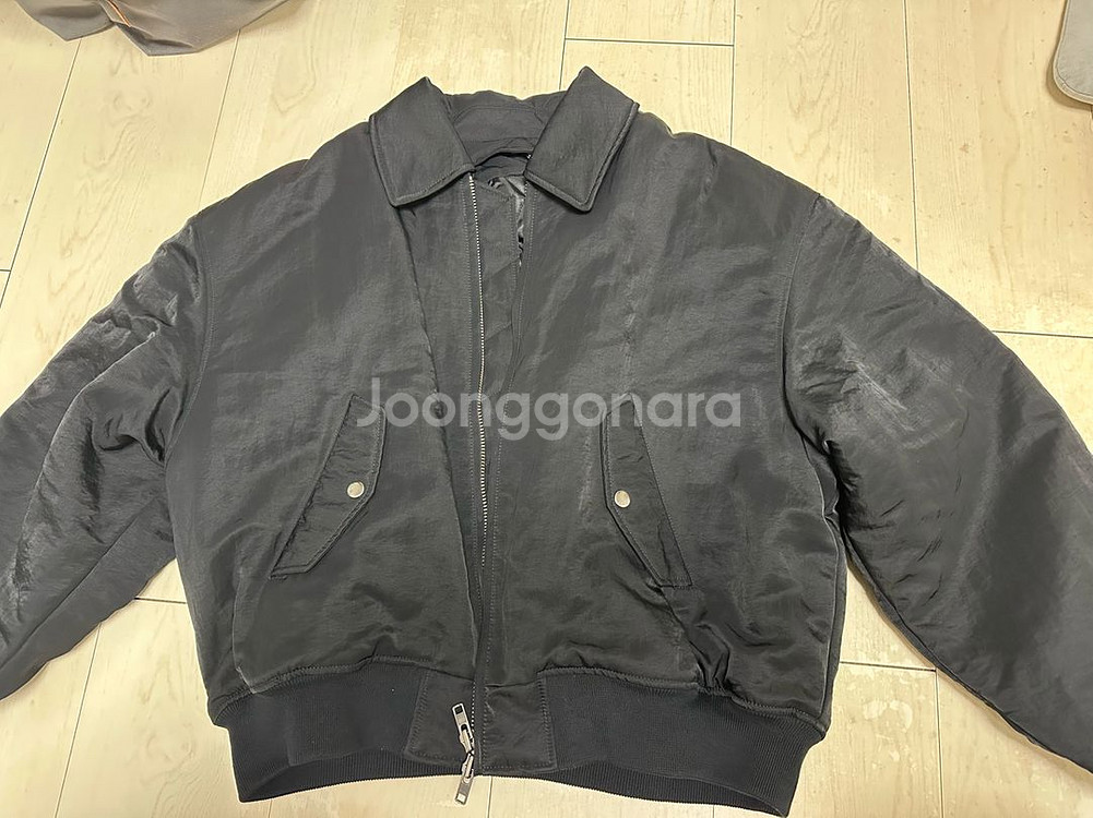 노이어 헤비 나일론 패디드 크롭 블루종 50--1