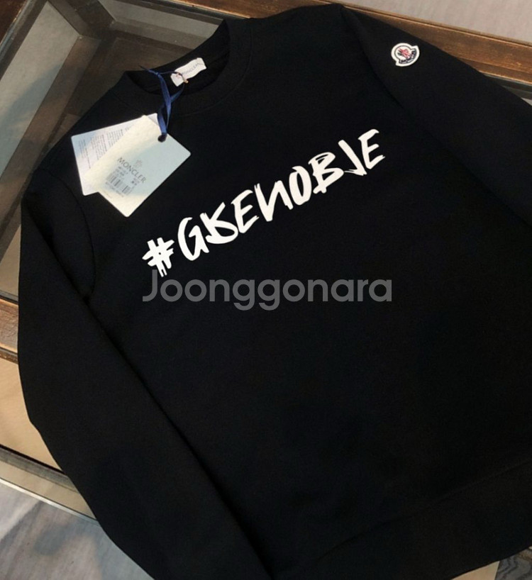 몽클레어 GISENOBIE 맨투맨--3