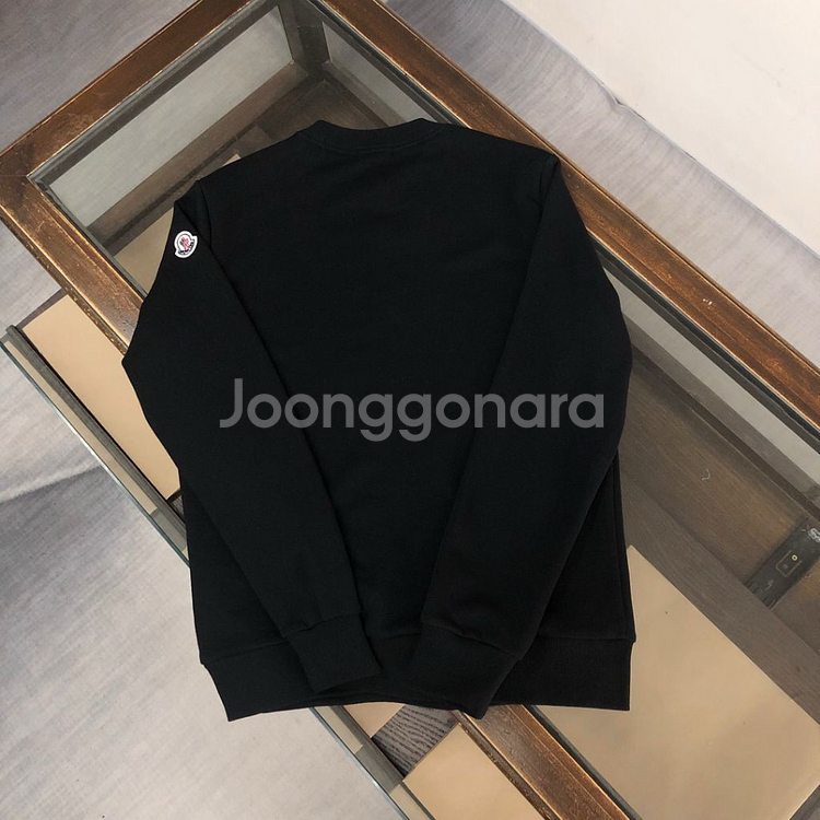 몽클레어 GISENOBIE 맨투맨--1