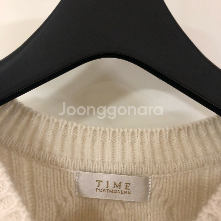 한섬 타임 앙고라 폼폼 니트 스웨터 올드머니룩 출근룩--6