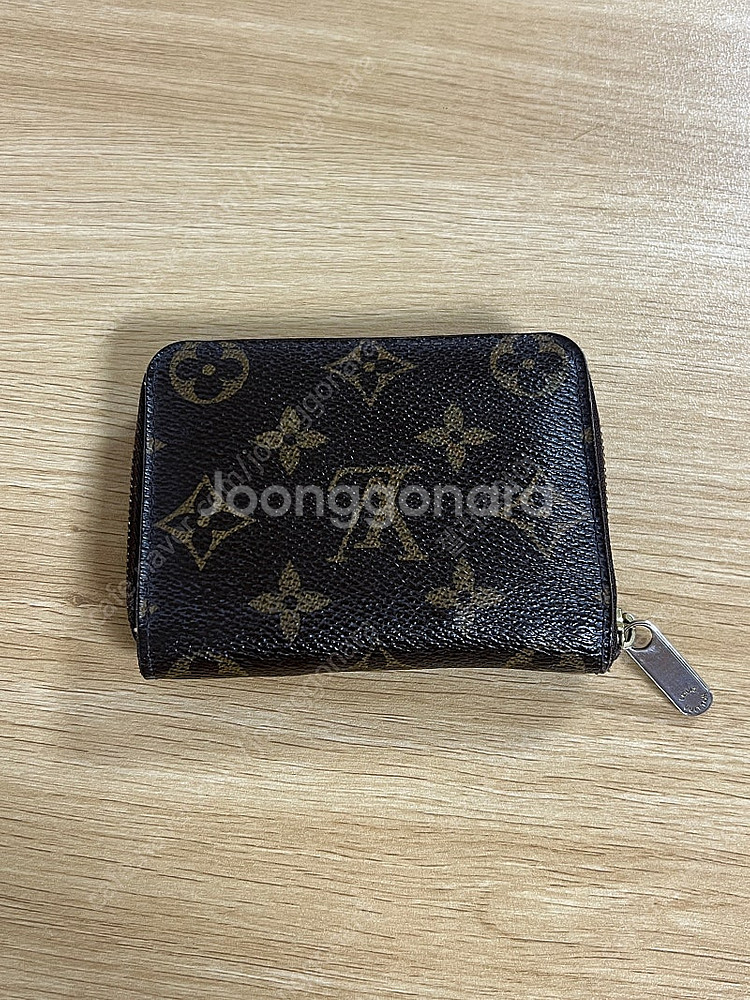 루이비통 지퍼돌이 반지갑--0