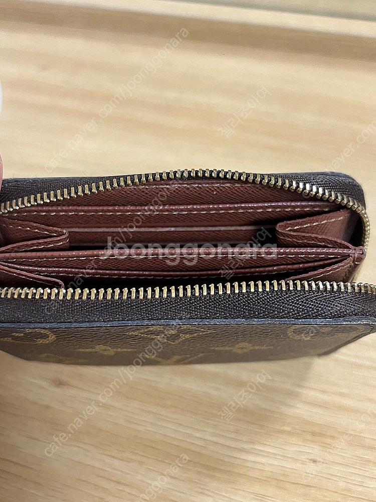 루이비통 지퍼돌이 반지갑--3