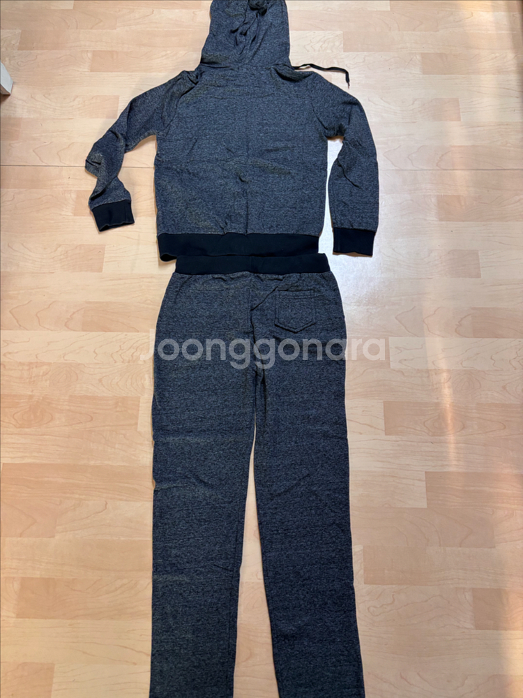 진한 그레이색 츄리닝 상하의 세트--3