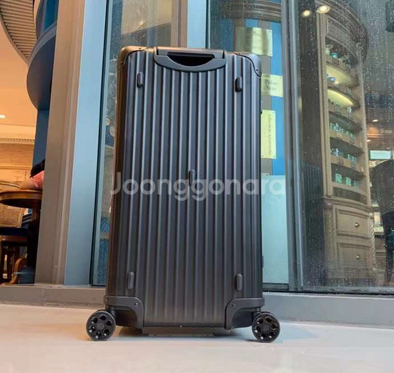 [RIMOWA] 리모와 캐리어 Original 토파즈 Trunk 트렁크 사이즈 31인치 캐리어 판매합니다.--1