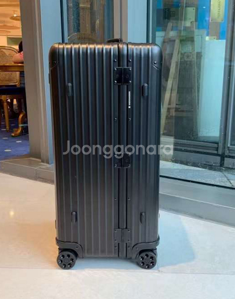 [RIMOWA] 리모와 캐리어 Original 토파즈 Trunk 트렁크 사이즈 31인치 캐리어 판매합니다.--0